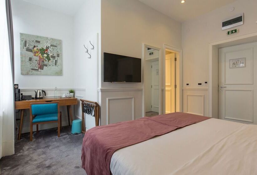 اتاق استاندارد, Public House