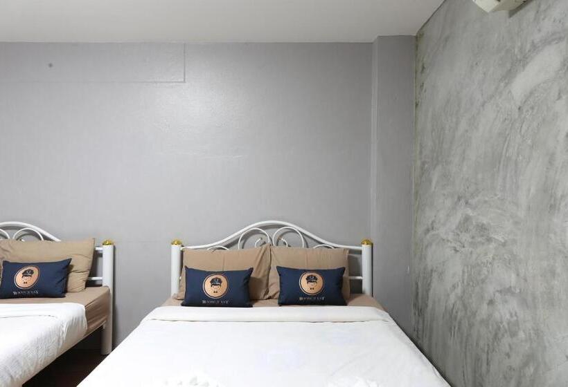 Deluxe Familjerum, Roomquest Amphawa Vaylasamran