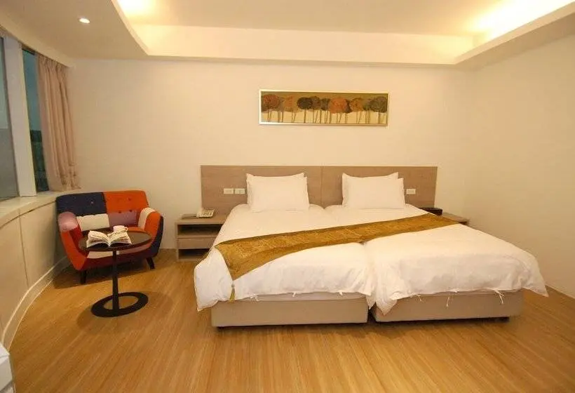 اتاق استاندارد, Season 5 Inn