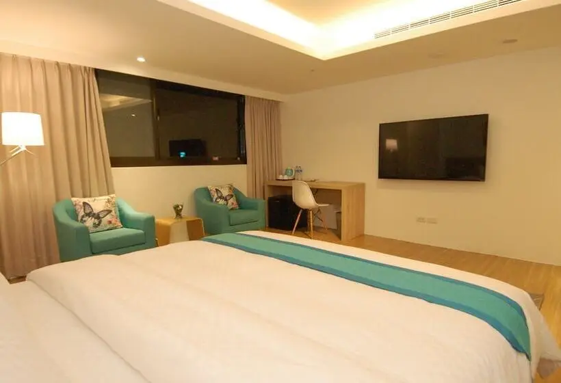 اتاق لوکس, Season 5 Inn