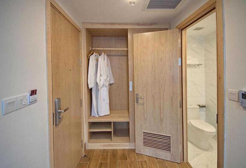 اتاق لوکس با چشمانداز دریا, Gibson Hotel Nha Trang