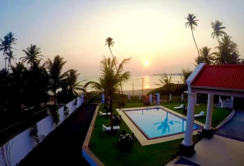 اتاق لوکس با چشم‌انداز دریا, Crystal Resort Dickwella