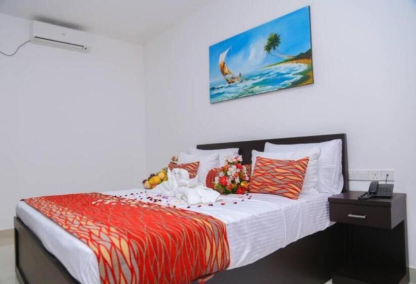 اتاق لوکس با چشم‌انداز دریا, Crystal Resort Dickwella