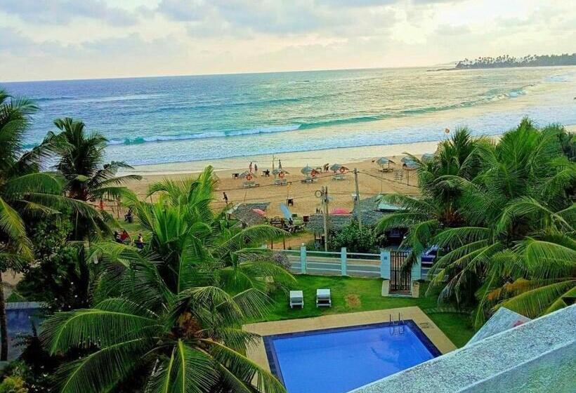اتاق خانوادگی با چشم‌انداز دریا, Crystal Resort Dickwella