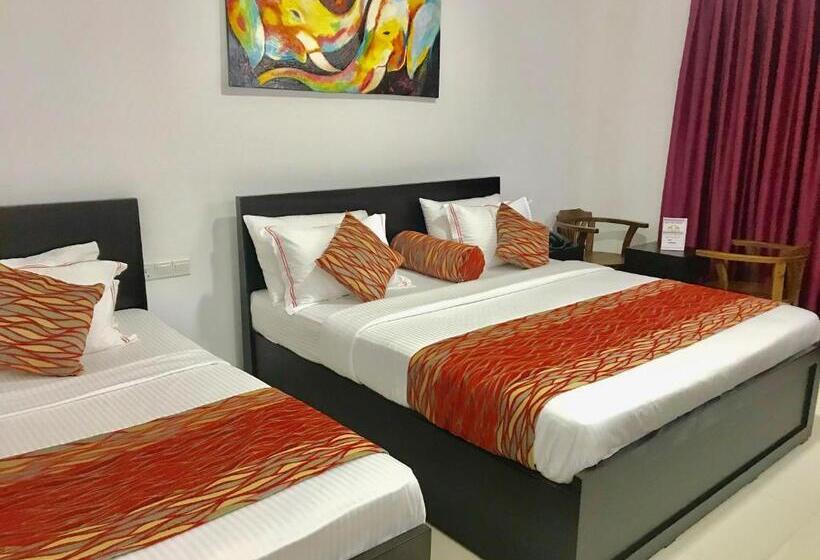 اتاق خانوادگی با چشم‌انداز دریا, Crystal Resort Dickwella