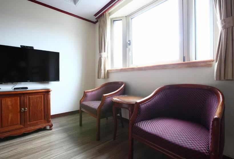 اتاق استاندارد با چشمانداز شهر, Hua Du