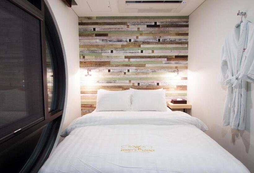 Suíte, Jerry S Planet