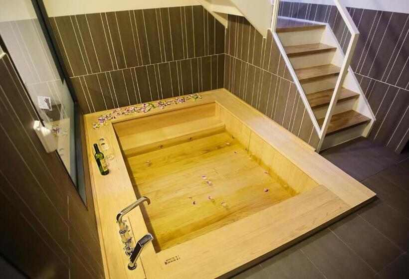 Suíte, Jerry S Planet