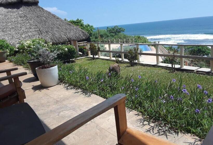 جناح مطلّ علي البحر, Los Mangos El Salvador