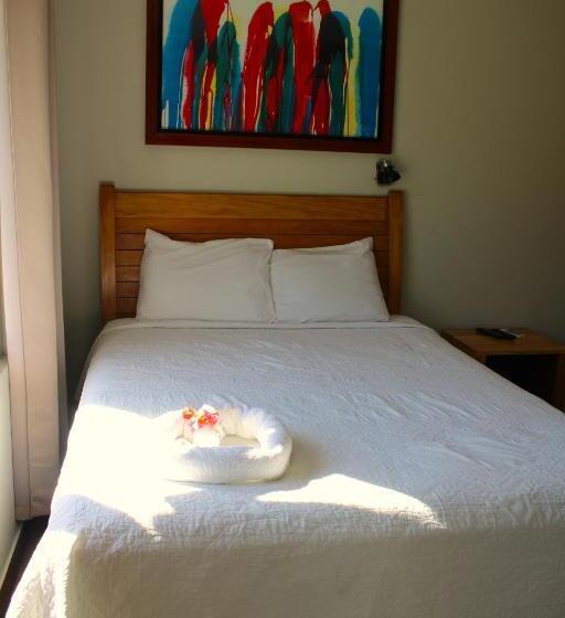 جناح مطلّ علي الحديقة, Los Mangos El Salvador