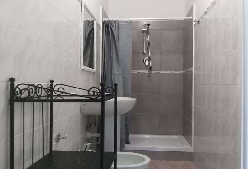 四人标准间, Alghero Seaside