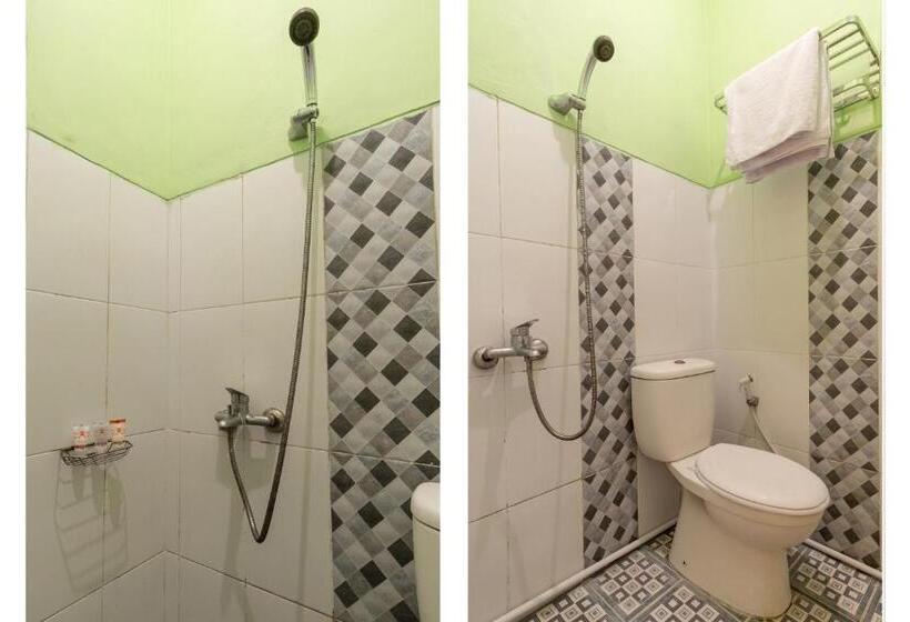 اتاق استاندارد یک نفره, Hutasimo Residence By Oyo Rooms