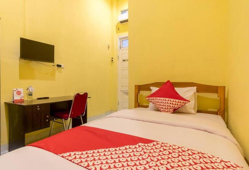 اتاق استاندارد یک نفره, Hutasimo Residence By Oyo Rooms