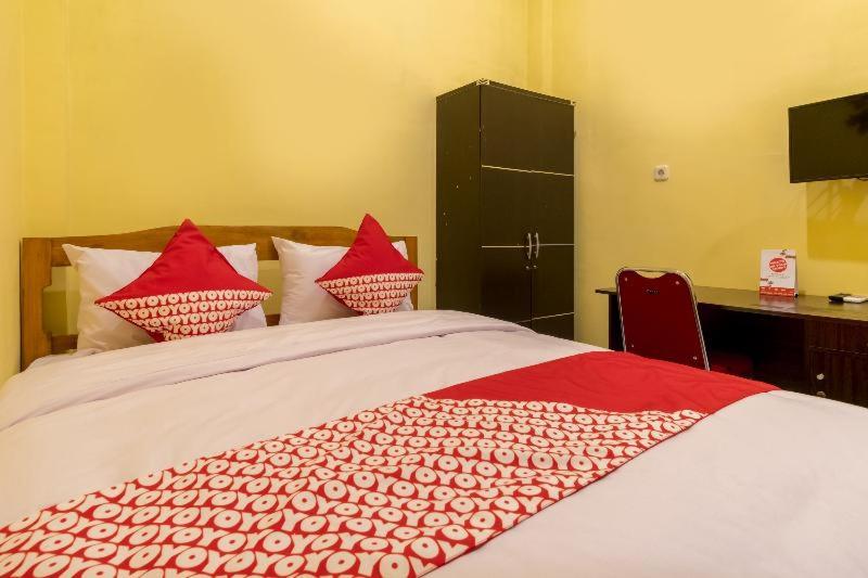 سوییت لوکس, Hutasimo Residence By Oyo Rooms