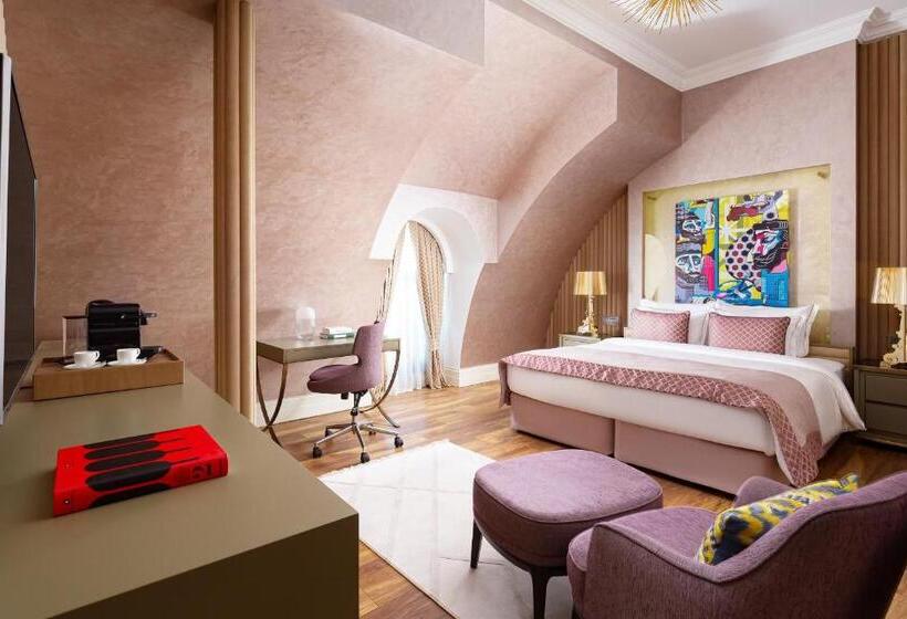 اتاق استاندارد با تخت بزرگ, Art Gallery