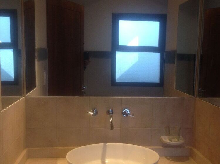 اتاق استاندارد, Casa Lopez