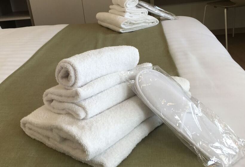 غرفة قياسية, Stele Di Nora