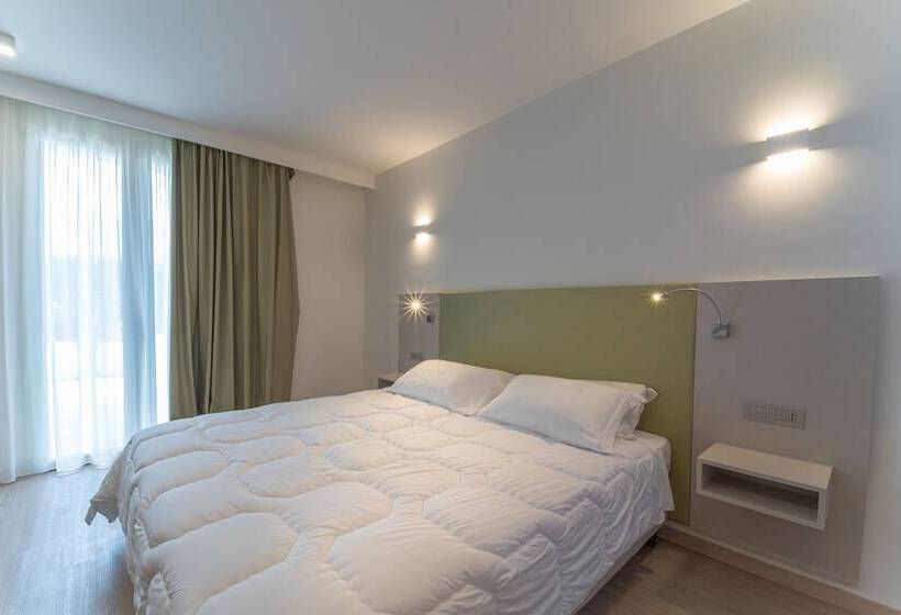 غرفة قياسية, Stele Di Nora