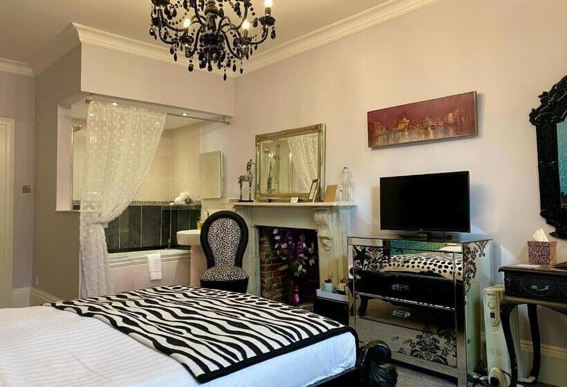 스탠다드 룸 킹사이즈 침대, House Of Agnes