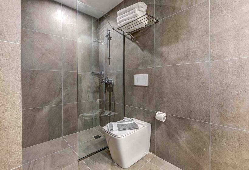 اتاق استاندارد سه تخته با چشمانداز استخر, White Olive Elite Laganas