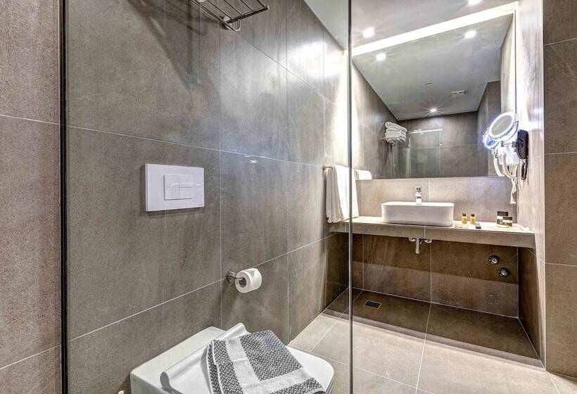 اتاق خانوادگی با چشمانداز استخر, White Olive Elite Laganas