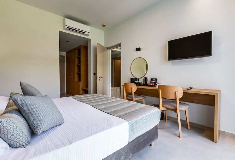 اتاق استاندارد با چشمانداز استخر, White Olive Elite Laganas