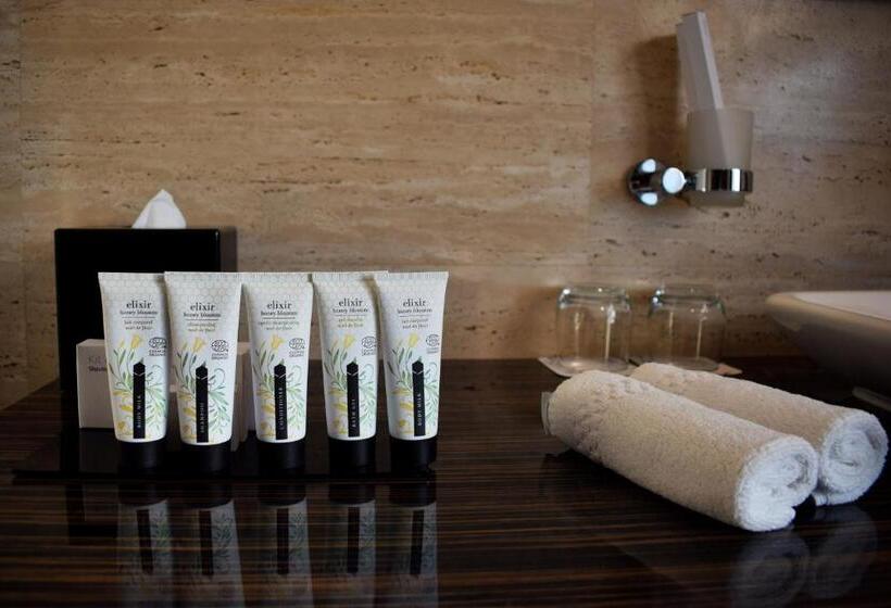 سوئیت پرزیدنت, Adam Hotel Suites