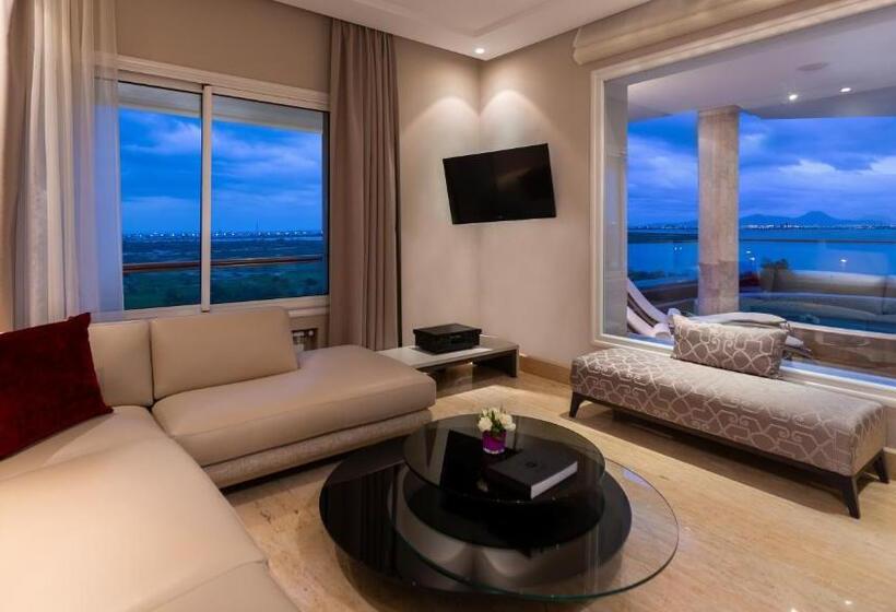 سوئیت پرزیدنت, Adam Hotel Suites